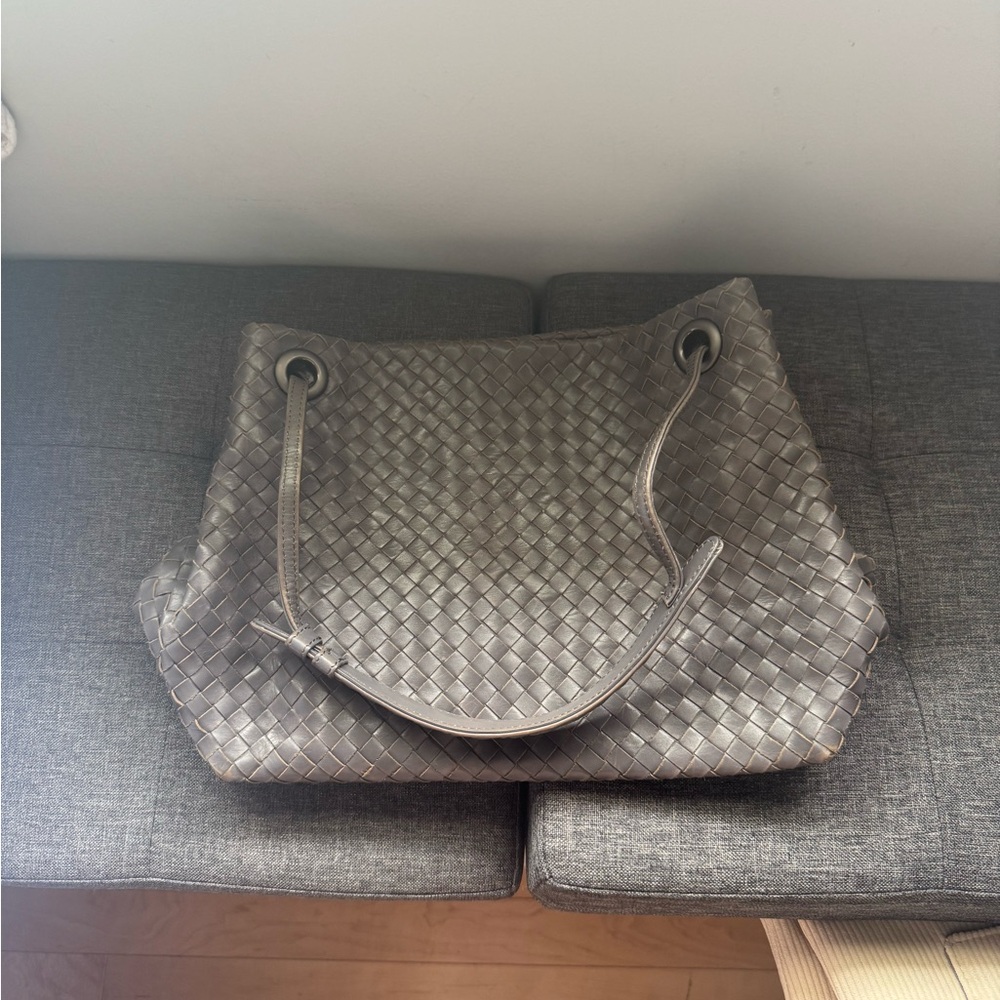 Bottega Veneta Medium Nappa Intrecciato Garda Tote Bag